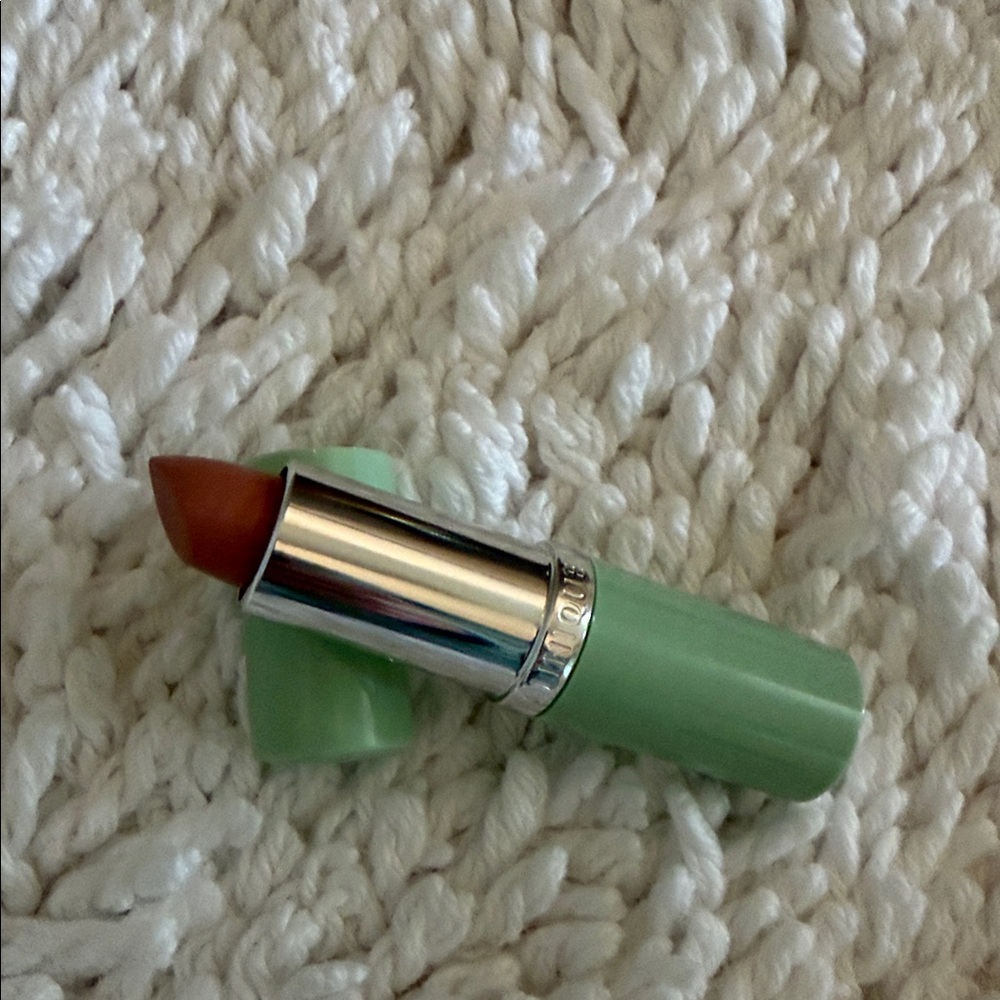 Clinique Matte Suede Lip Color